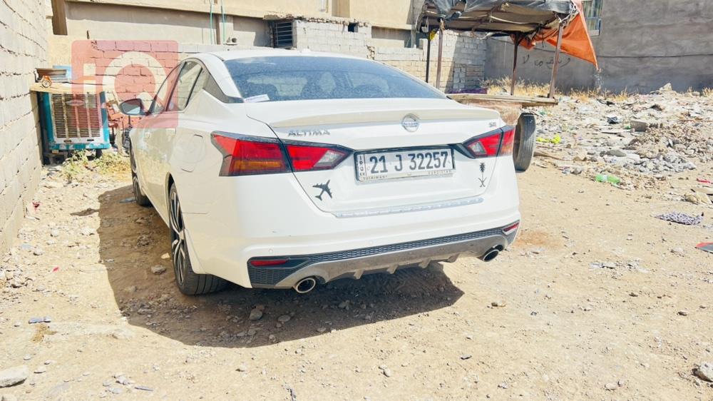 نیسان ئەلتیما
